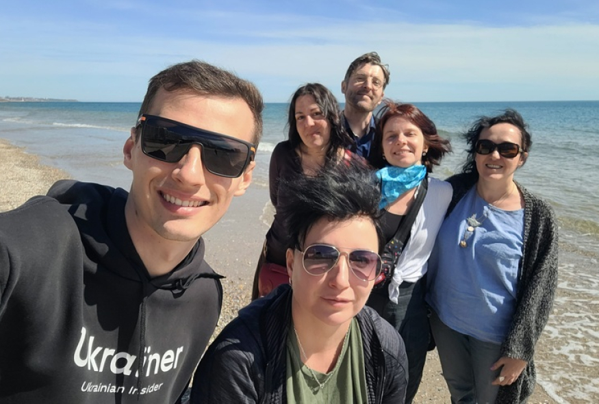 Люди-морські камінці