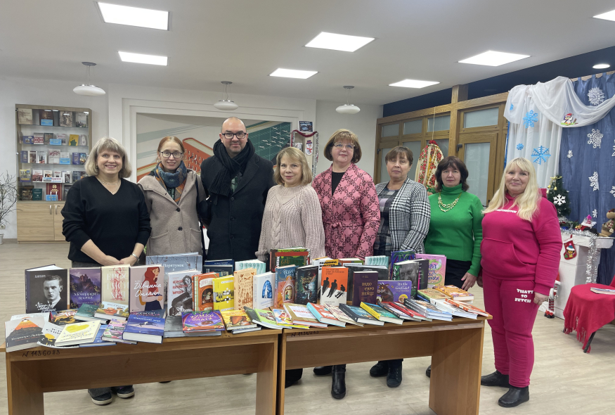 Відбулася 40-ва літературно-волонтерська поїздка Українського ПЕН на Харківщину